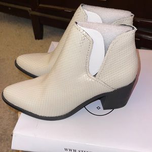 Steve Madden Petra Ankle Bootie